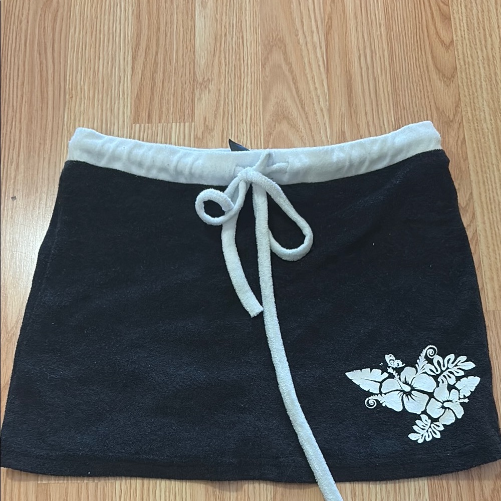 Black and White Floral Women's Skirt